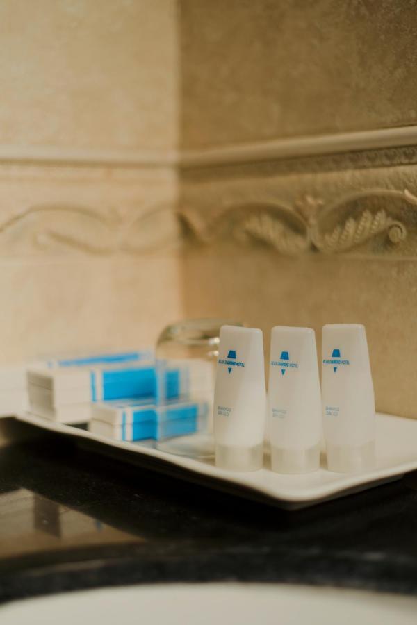 Blue Diamond Apartment Hotel Hanoi Buitenkant foto