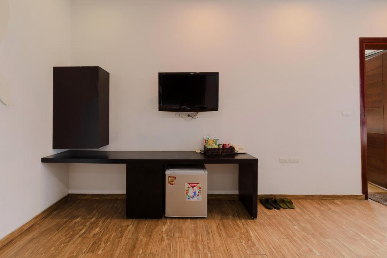 Blue Diamond Apartment Hotel Hanoi Buitenkant foto