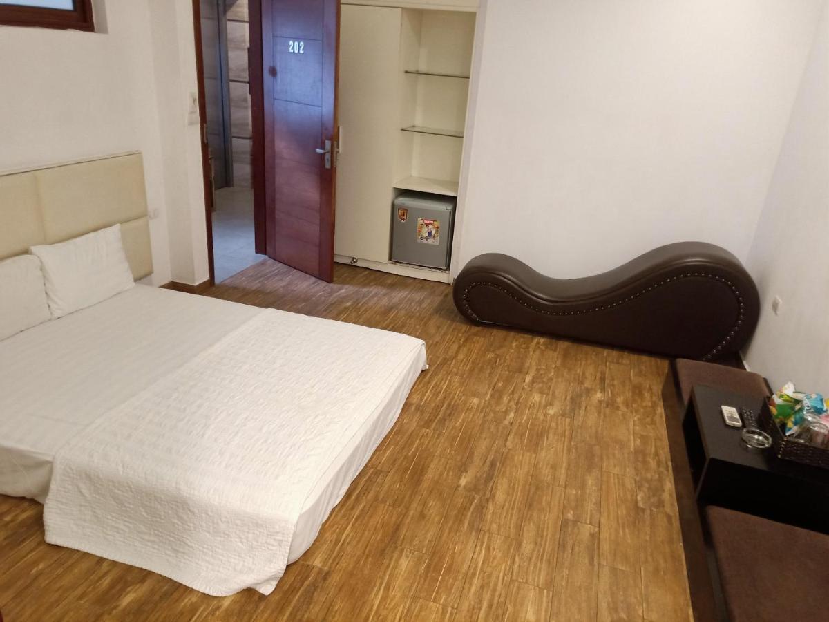 Blue Diamond Apartment Hotel Hanoi Buitenkant foto